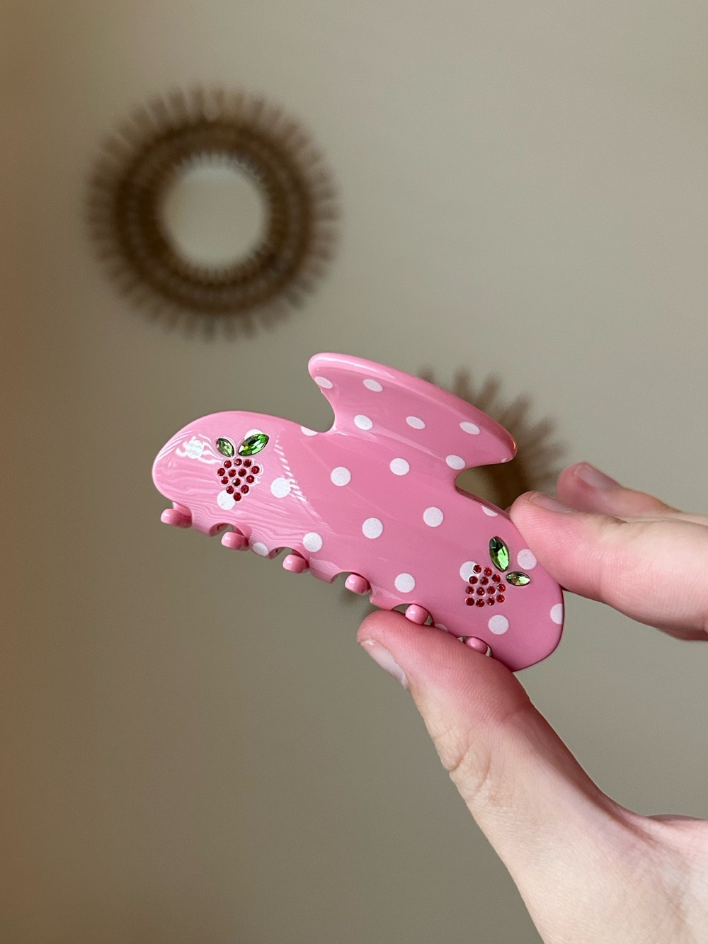 emi jay sweetheart clip in lychee berry dot